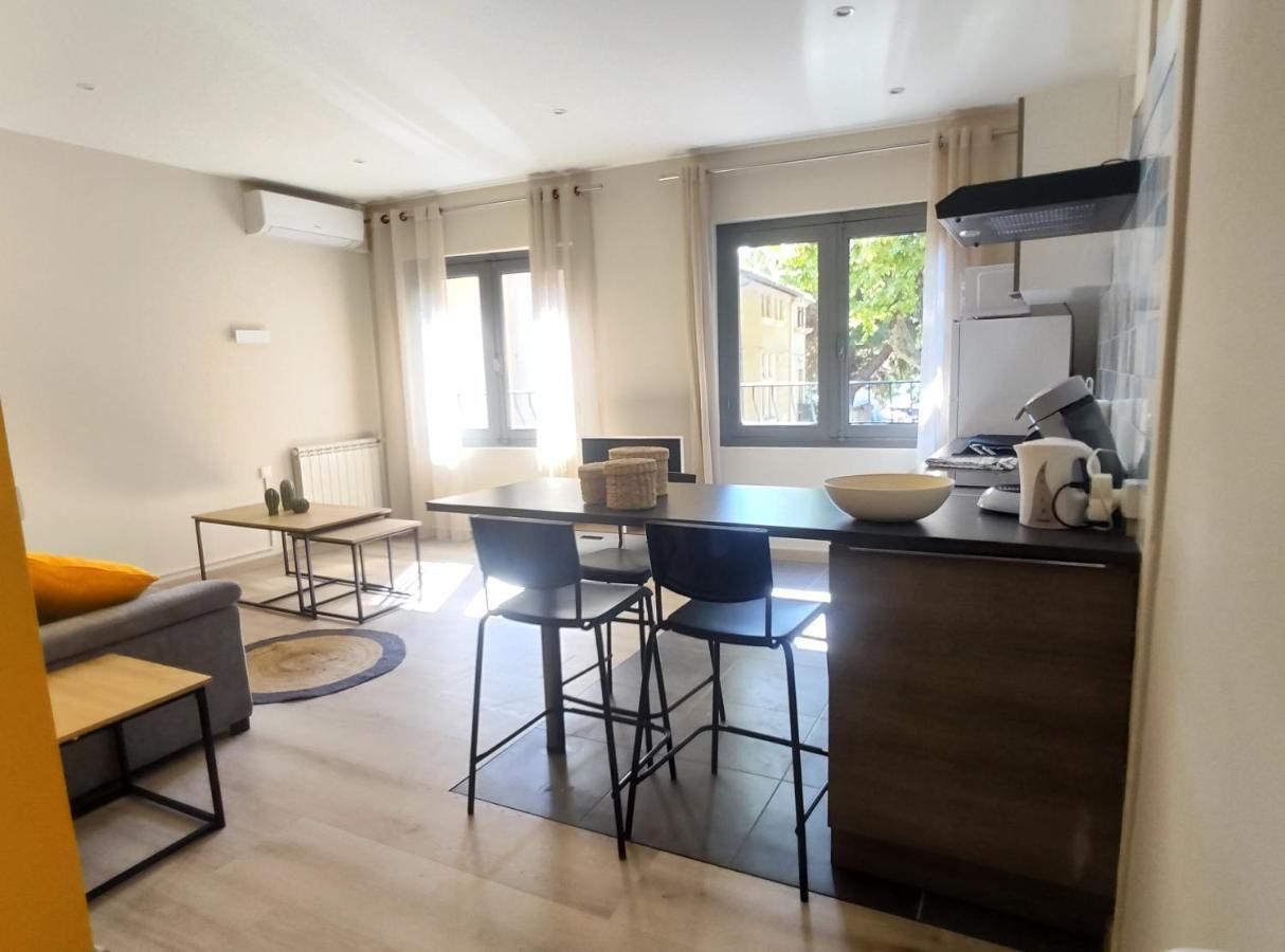 Chez Leon - Clim' & Patio - Appart Loupian Centre מראה חיצוני תמונה