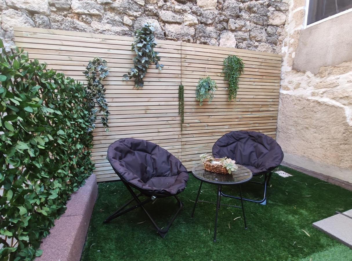 Chez Leon - Clim' & Patio - Appart Loupian Centre מראה חיצוני תמונה